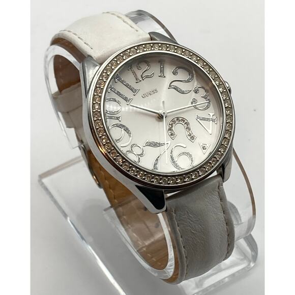 Guess Womens Watch 37mm White on Silver - New Battery - Leather Band G75960L WR - Picture 2 of 12